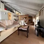 Shangri La - Two Bedroom Mansard Daire *